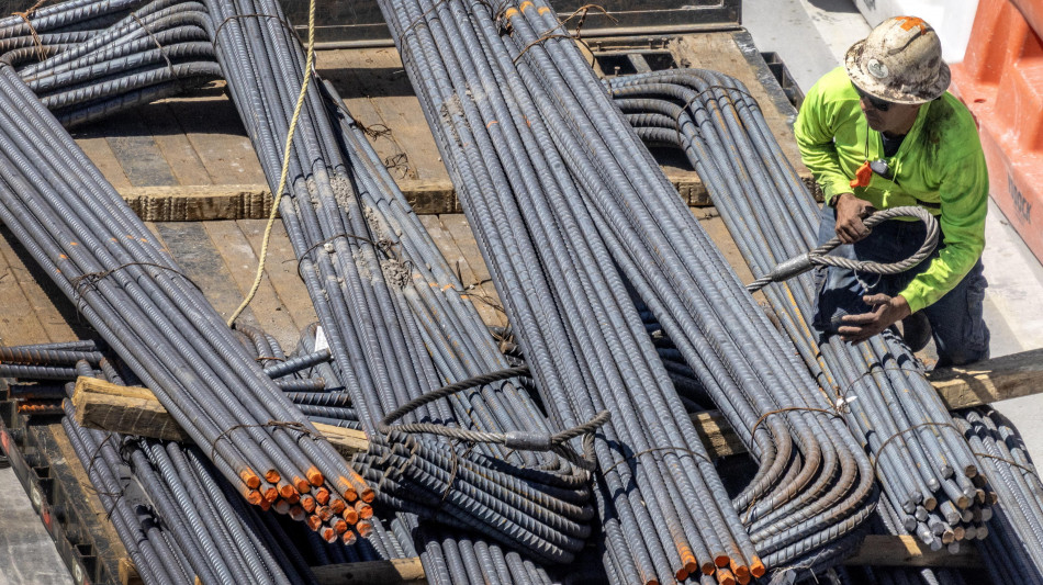 11 Paesi Ue, serve scudo commerciale per l'acciaio