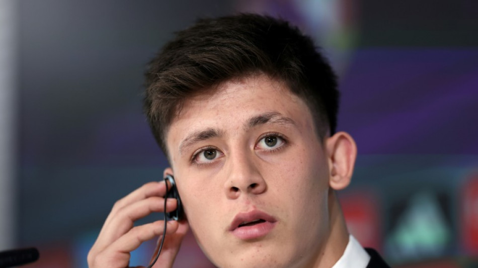 Rec&eacute;m-contratado do Real Madrid, turco Arda G&uuml;ler passa por cirurgia no joelho