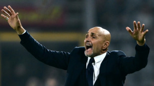 Juventus vence na estreia de Spalletti; l&iacute;der Napoli trope&ccedil;a em casa