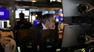 Wall Street termina al alza, a la espera de un alivio de tensiones comerciales