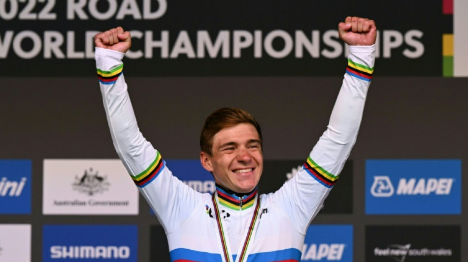 Evenepoel aims to back rivals into corner in world title bid
