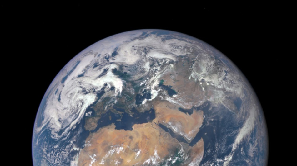 Le noyau terrestre s'est peut-&ecirc;tre mis &agrave; ralentir par rapport &agrave; la surface