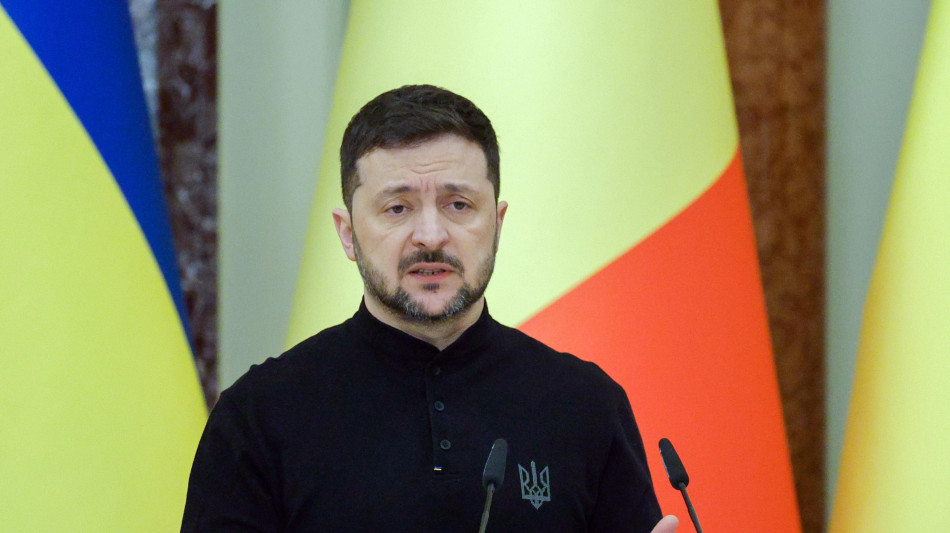 Zelensky accusa Witkoff, 'diffonde la narrazione russa'
