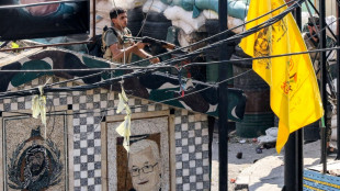 Sobe para seis n&uacute;mero de mortos em confrontos em acampamento palestino no L&iacute;bano