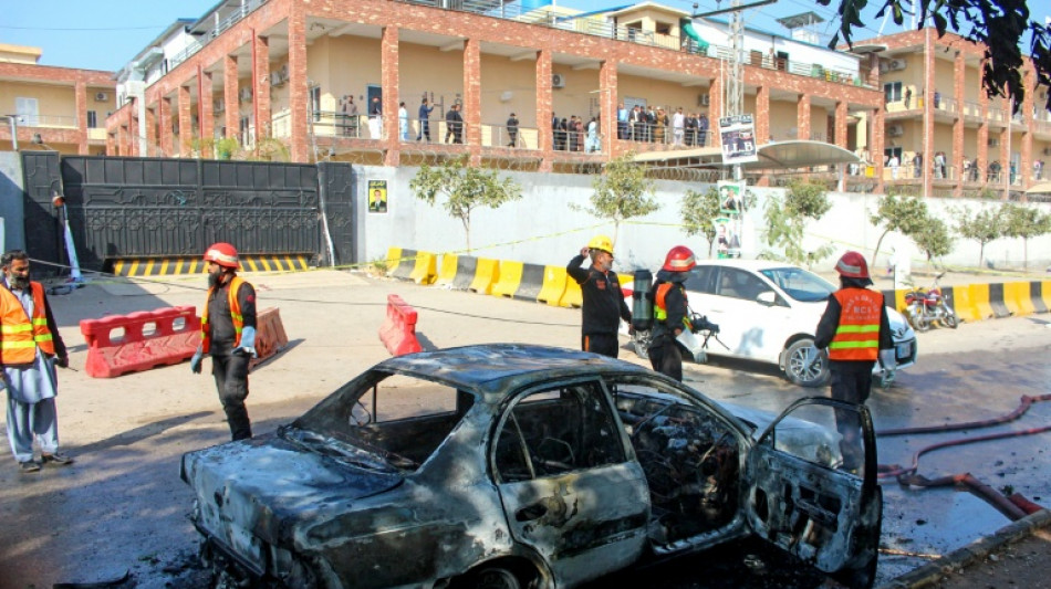 Atentado suicida deixa pelo menos 12 mortos na capital do Paquistão