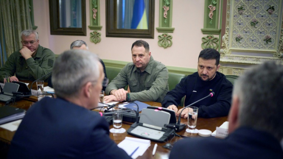 Zelensky pressiona Otan sobre ades&atilde;o &agrave; alian&ccedil;a e o fornecimento de armas