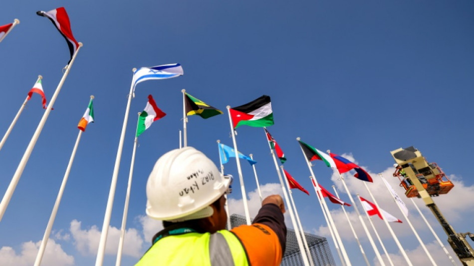 COP28 come&ccedil;a em Dubai com apelo para promover o fim da era dos combust&iacute;veis f&oacute;sseis