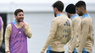 Messi ensaia despedida em casa diante de uma esperan&ccedil;osa Venezuela