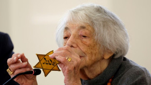 Ehrung von Holocaust&uuml;berlebender Friedl&auml;nder mit Bundesverdienstkreuz verschoben