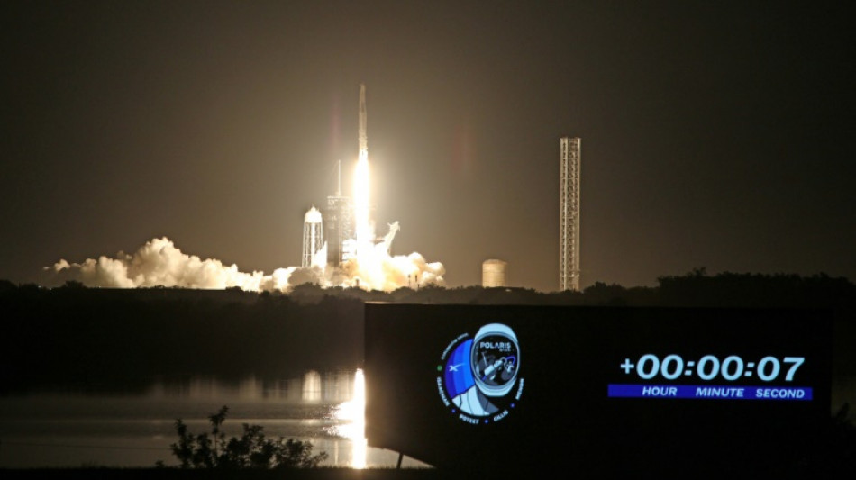 La misi&oacute;n de SpaceX que har&aacute; el primer paseo espacial privado comienza sin problemas