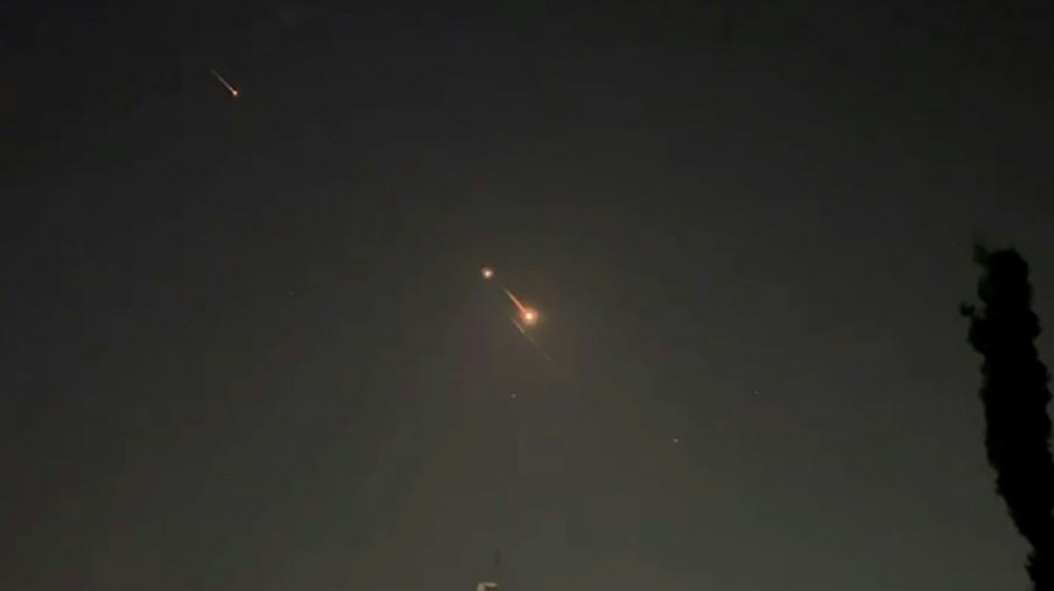 Moradores de Jerusal&eacute;m buscam prote&ccedil;&atilde;o em meio a ataque iraniano contra Israel