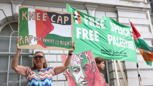 Cantante rap dei Kneecap in tribunale a Londra per 'terrorismo'