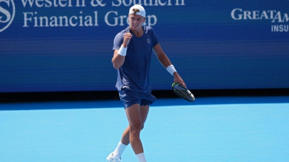 Rune e Auger-Aliassime avan&ccedil;am &agrave;s oitavas do Masters 1000 de Cincinnati