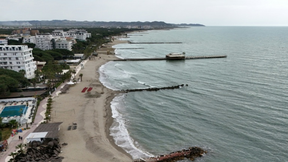 El calentamiento global y el boom tur&iacute;stico amenazan el litoral de Albania