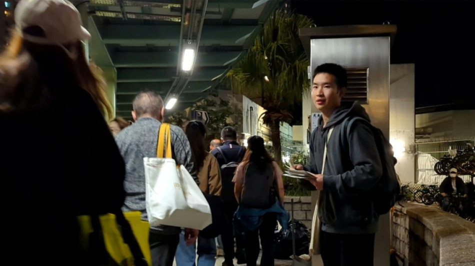 Brand in Hongkong: Student fordert unabhängige Untersuchung und wird von Polizei befragt