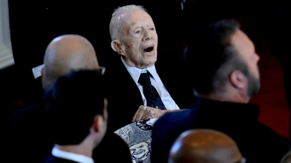 Jimmy Carter, de 99 a&ntilde;os, encabeza el funeral de su esposa Rosalynn