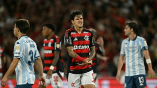 Pedro sofre lesão muscular e está fora da final da Libertadores