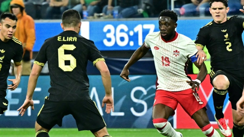 Bayern: Davies mit Kreuzbandriss - auch Upamecano verletzt