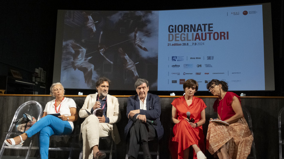 Rusudan Glurjidze, Antikvariati non rester&agrave; un fantasma