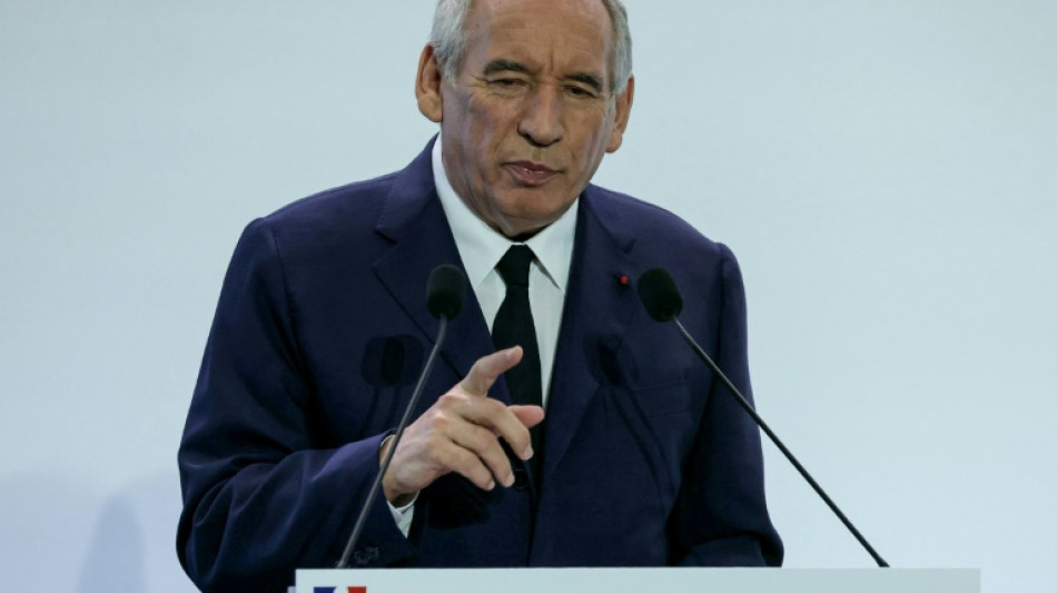 Francia anuncia un importante plan de ajuste fiscal para financiar el gasto militar