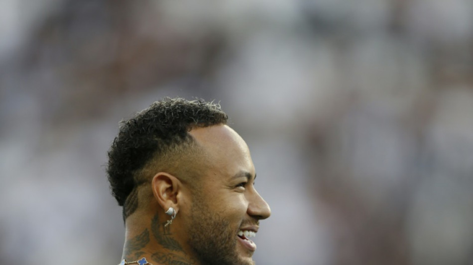 Neymar vuelve a lesionarse en su primera titularidad en el Brasileirao