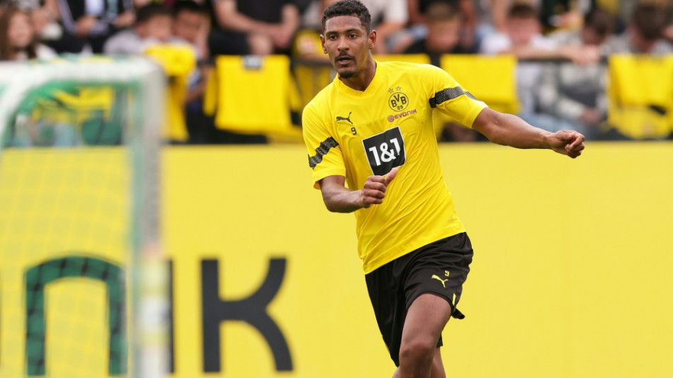 Deb&uuml;t-Treffer: Haller-Hattrick bei BVB-Sieg gegen Basel