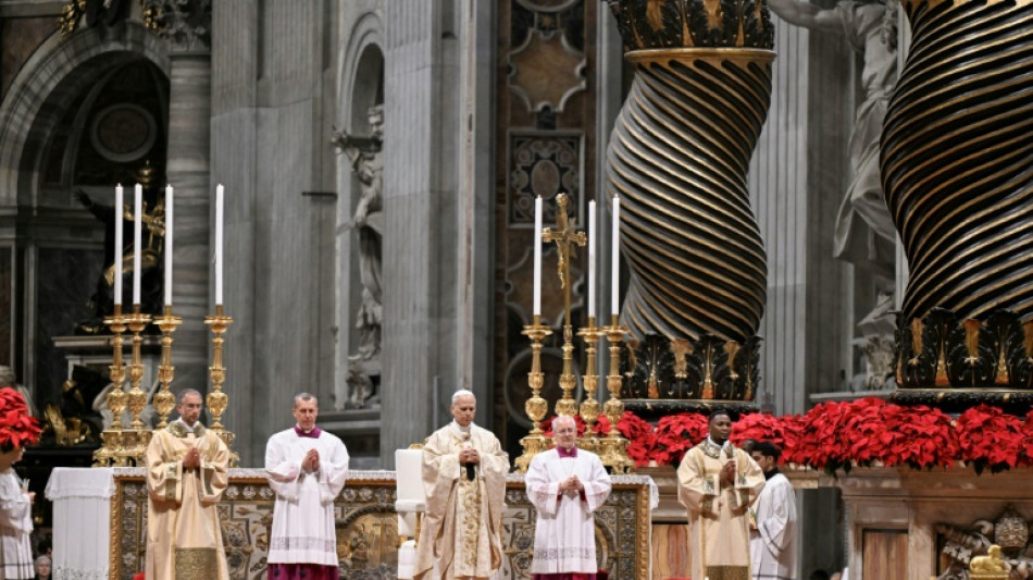 Pope urges Russia, Ukraine dialogue in Christmas blessing
