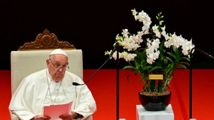 Papa Francisco pede prote&ccedil;&atilde;o &agrave; 'dignidade dos trabalhadores migrantes' em visita &agrave; Singapura
