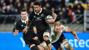 Rugby: les Bleus n'ont pas fait le poids dans le deuxième match contre les Blacks 