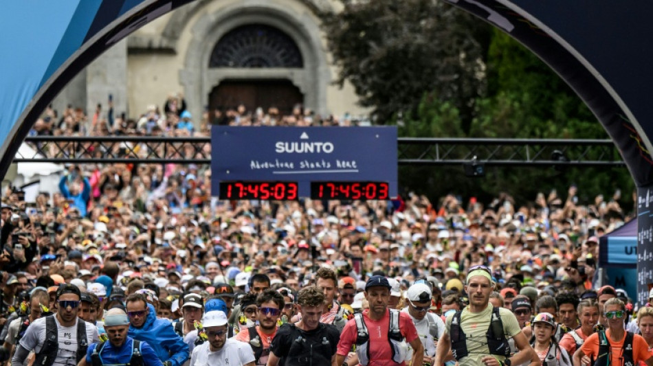 Trail: la ferveur malgr&eacute; la pluie au d&eacute;part de l'UTMB