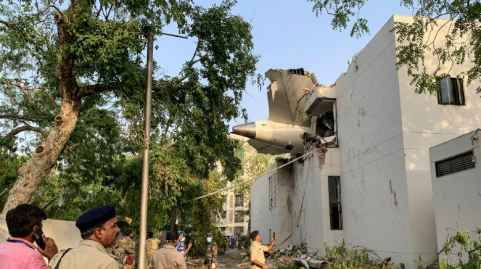 Accident d'Air India: des enqu&ecirc;teurs am&eacute;ricains annoncent se rendre sur place