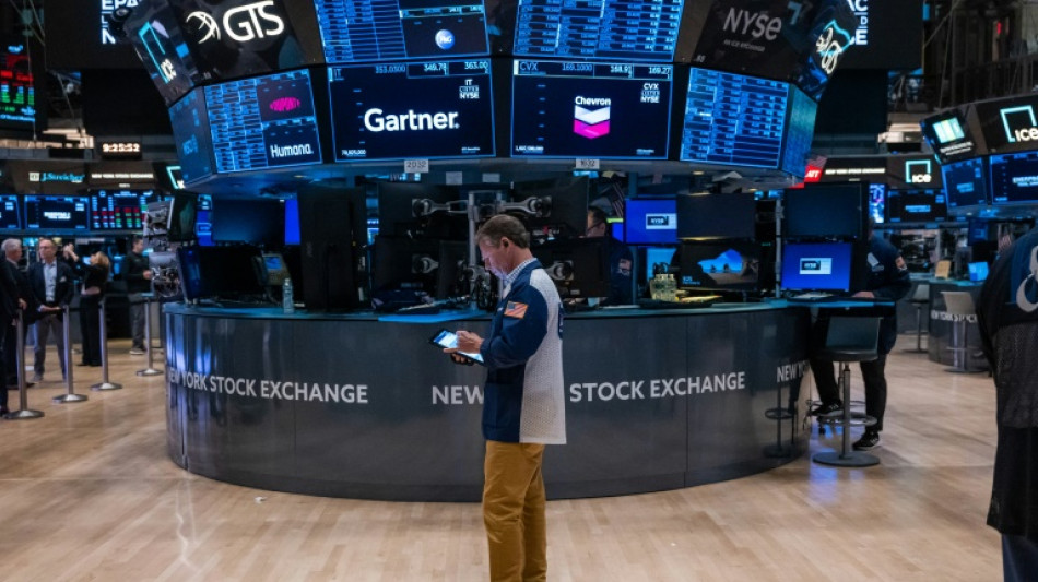 Wall Street de peu dans le vert apr&egrave;s sa meilleure semaine de l'ann&eacute;e
