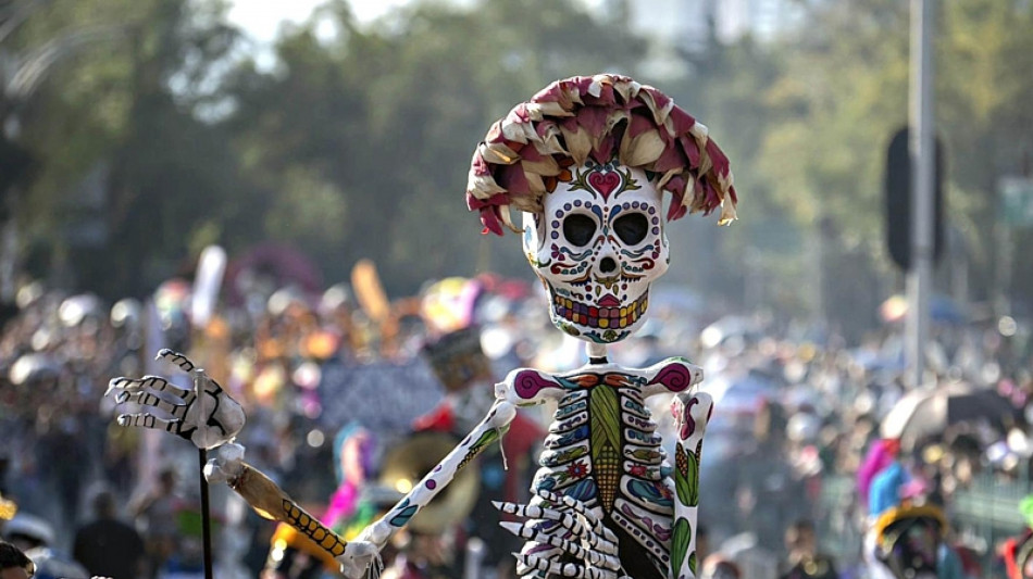 Pronta la parata del Giorno dei morti a Citt&agrave; del Messico