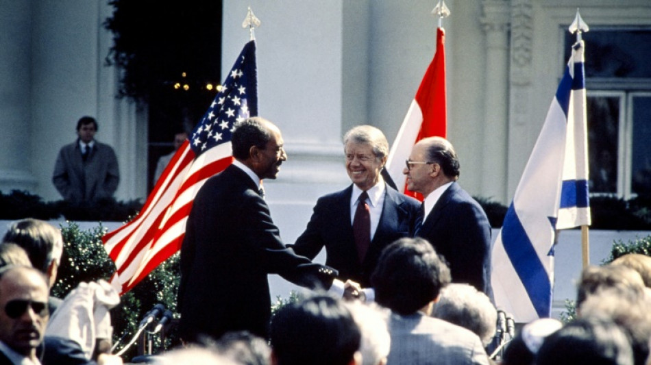 Legado de Carter sobrevive em uma paz s&oacute;lida, por&eacute;m fria, entre Egito e Israel