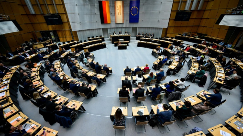 Umfrage sieht CDU in Berlin weiter vorn - keine Mehrheit f&uuml;r Koalition mit SPD