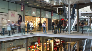 Pourquoi les supermarch&eacute;s convoitent les lieux de transit