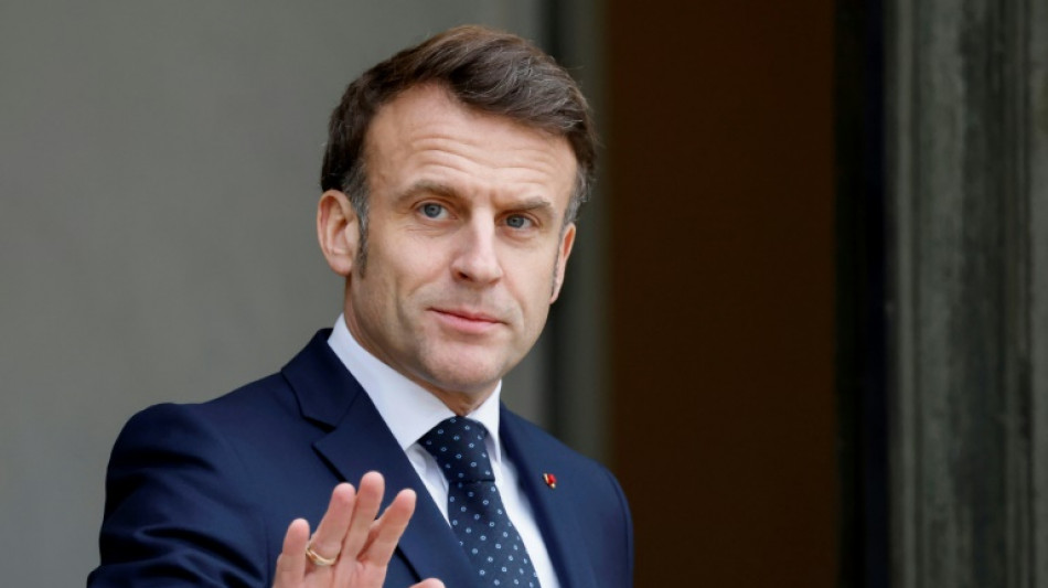 Macron r&eacute;unit les chefs de partis sur la "menace russe" et la d&eacute;fense europ&eacute;enne