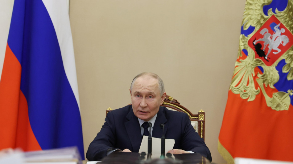 Putin, 'cooperazione strategica con la Cina in campo energetico'