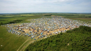 Teknival: les d&eacute;parts s'acc&eacute;l&egrave;rent, le gouvernement veut "mieux r&eacute;primer"
