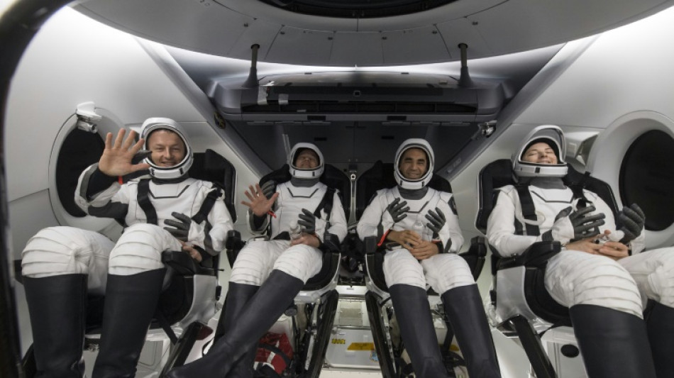 Cuatro astronautas regresan a Tierra en una c&aacute;psula espacial de SpaceX
