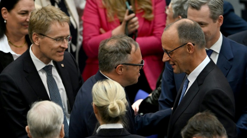 "So wahr mir Gott helfe": Merz legt Amtseid vor Bundestag ab