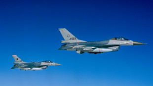 EUA aprova transfer&ecirc;ncia de F-16 holandeses e dinamarqueses para Ucr&acirc;nia