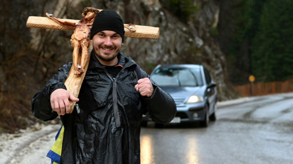 Le chemin de croix de Josip Jelinic pour appeler au pardon dans une Bosnie encore &agrave; vif