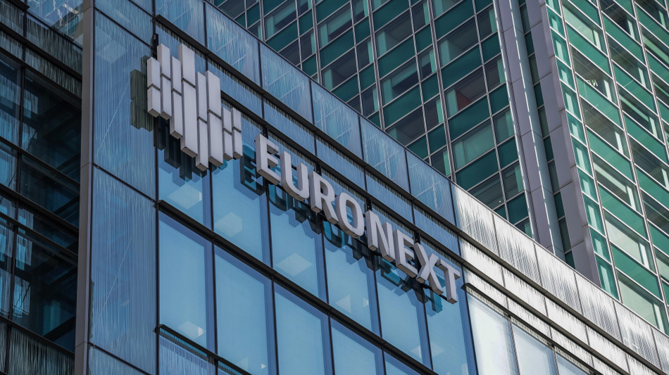 Borsa: l'Europa parte male, Francoforte -2,2%