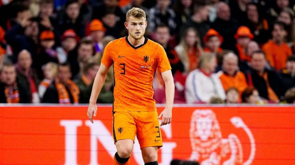 De Ligt zur Vertragsunterzeichnung in M&uuml;nchen