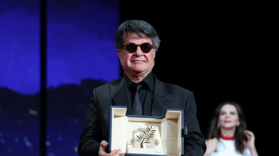 Iranischer Regisseur Jafar Panahi erh&auml;lt Goldene Palme f&uuml;r besten Film