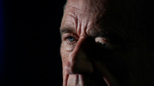 Un Kennedy lleva las teor&iacute;as conspirativas sobre otro Kennedy al equipo de Trump