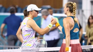 Tennis: Swiatek et Ruud ne l&acirc;chent rien, Badosa et Sinner abandonnent