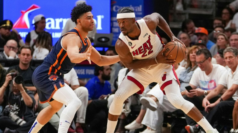 Butler returns as Heat down Knicks for NBA series lead
