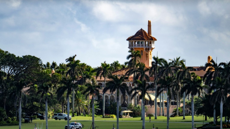 Servi&ccedil;o secreto mata homem que invadiu propriedade Trump na Fl&oacute;rida